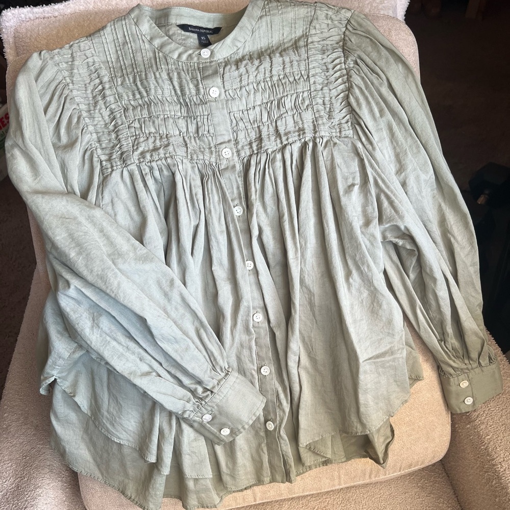 Banana Republic Olive Button-Up Top